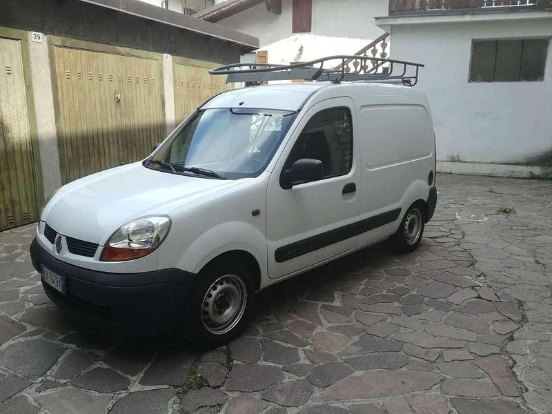 Usata Renault Kangoo 80 CV (58 kW) 2004 Bianco Monovolume