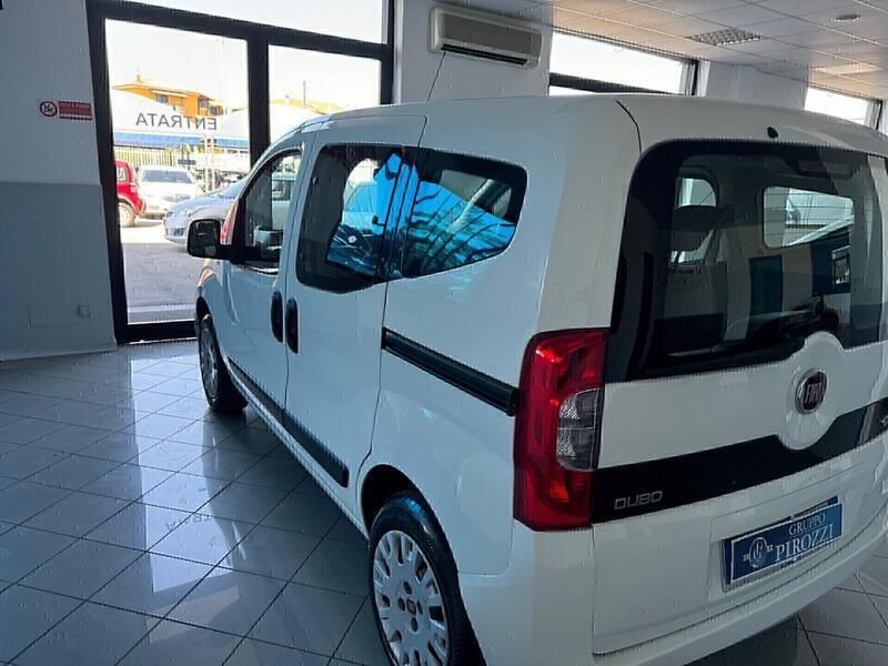 Usata Fiat Qubo Trekking 69 CV (50 kW) 2016 Bianco Monovolume
