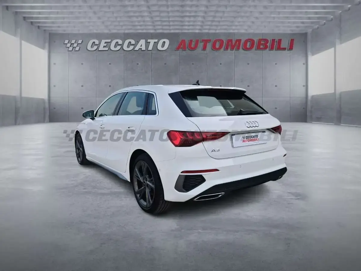 Usata Audi A3 S-Line 116 CV (85 kW) 2024 Bianco Berlina