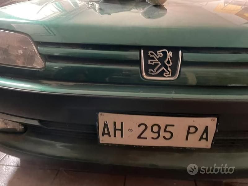 Usata Peugeot 306 Cabriolet Roland Garros 101 CV (74 kW) 1995 Cabrio