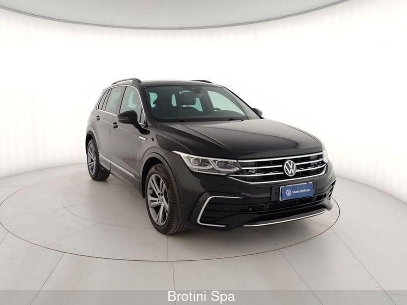 Usata VW Tiguan R-line 150 CV (110 kW) 2023 Nero SUV