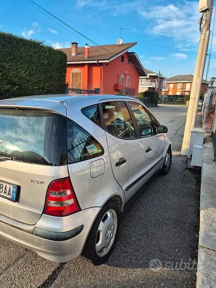 Usata Mercedes A170 95 CV (69 kW) 2002 Grigio Utilitaria