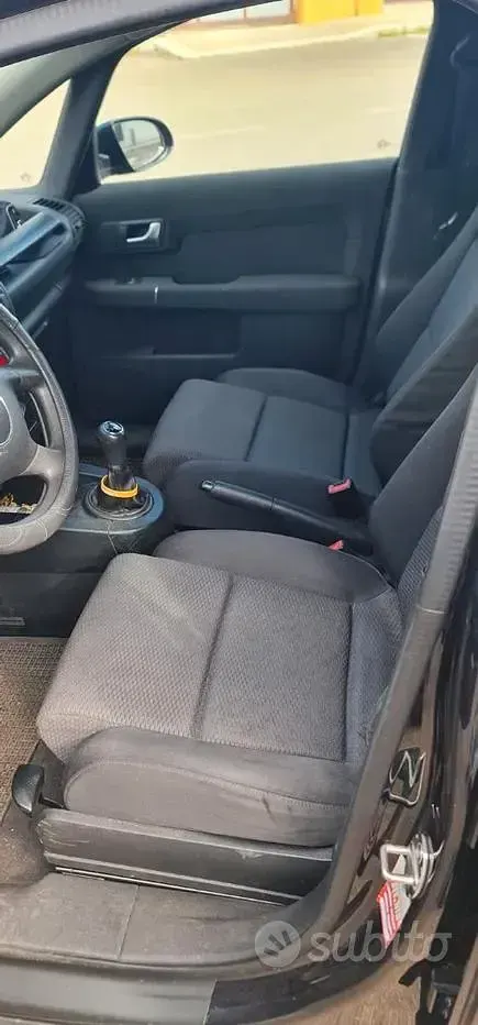 Usata Audi A2 75 CV (55 kW) 2005 Nero Utilitaria