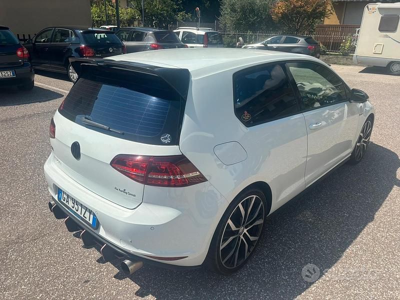 Usata VW Golf VII GTI 230 CV (169 kW) 2015 Bianco Utilitaria