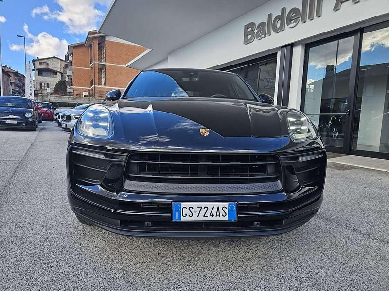 Usata Porsche Macan 265 CV (194 kW) 2022 Nero metallizzato SUV