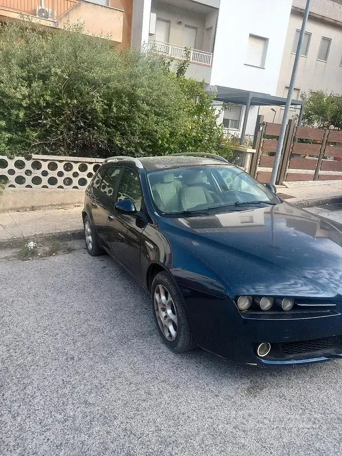 Second-hand Alfa Romeo 159 150 CP (110 kW) 2008 Albastru Break