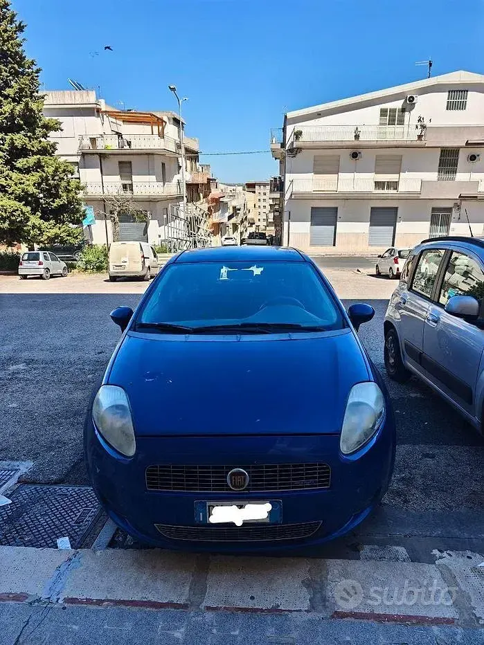 Usata Fiat Grande Punto 75 CV (55 kW) 2009 Blu Utilitaria