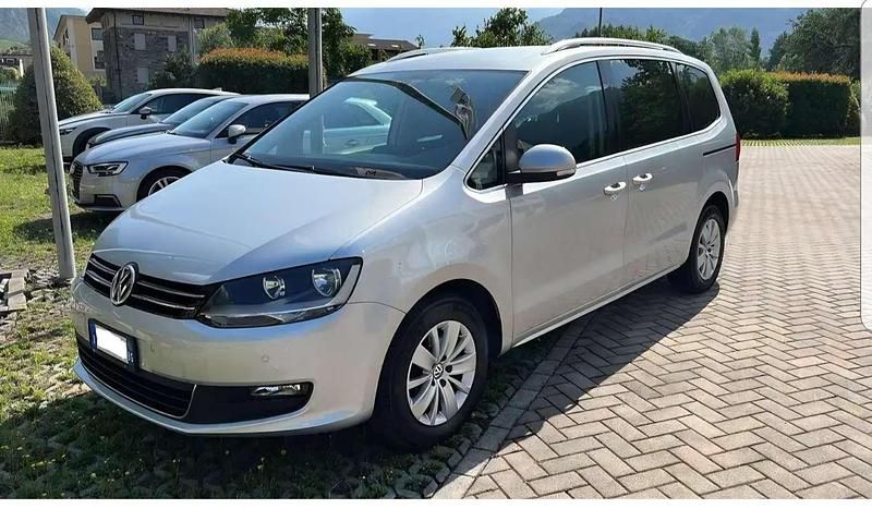 Usata VW Sharan Highline 140 CV (102 kW) 2012 Argento Monovolume