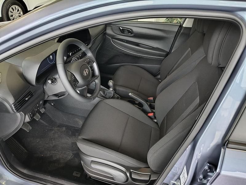 Nuova Hyundai i20 78 CV (57 kW) 2026 Bicolor Utilitaria