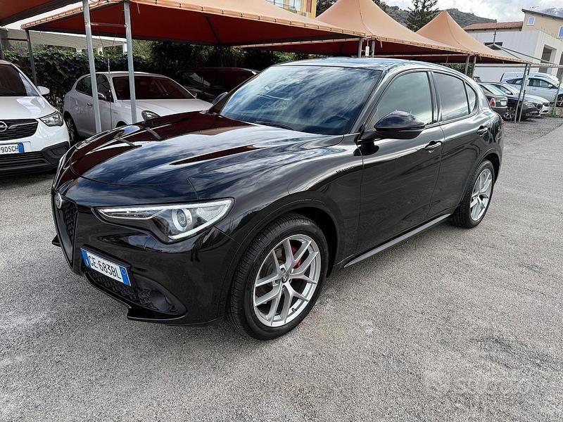 Usata Alfa Romeo Stelvio Veloce 210 CV (154 kW) 2021 Nero SUV