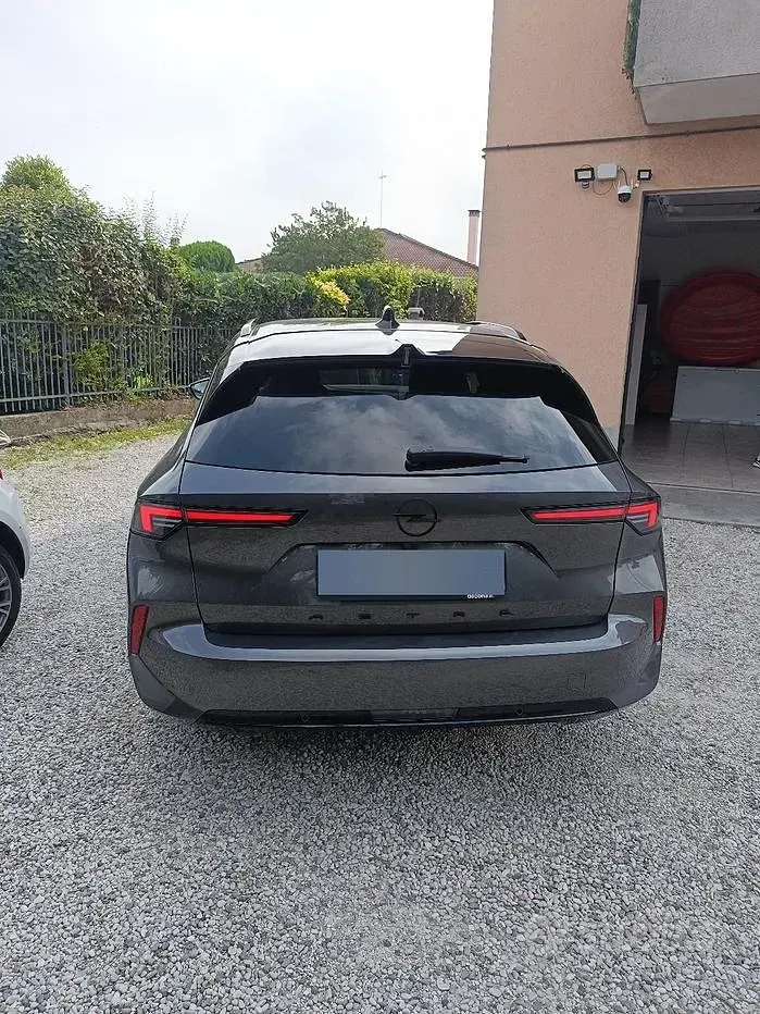 Usata Opel Astra 131 CV (96 kW) 2024 Grigio Utilitaria