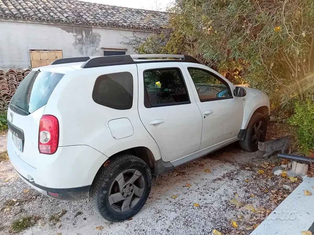 Usata Dacia Duster 105 CV (77 kW) 2013 Bianco SUV