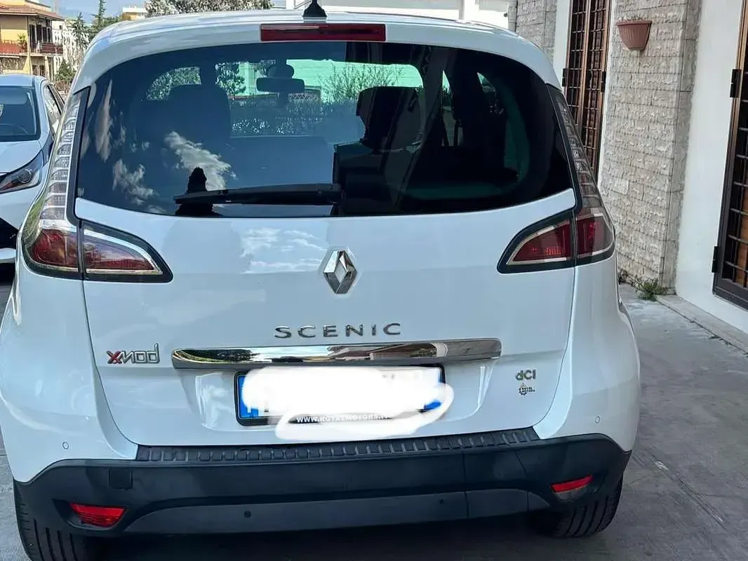 Usata Renault Scénic III XMOD 110 CV (80 kW) 2016 Bianco Monovolume