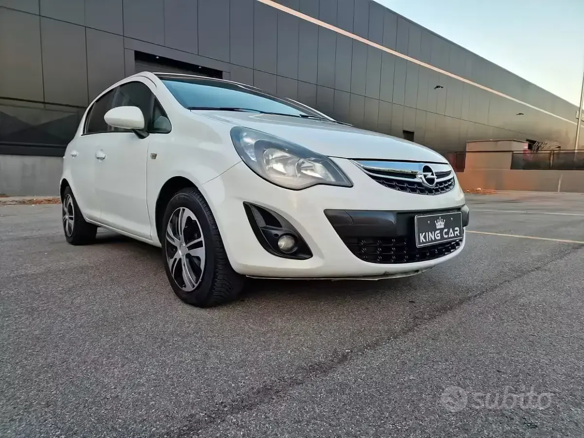 Usata Opel Corsa Club 80 CV (58 kW) 2009 Bianco Utilitaria