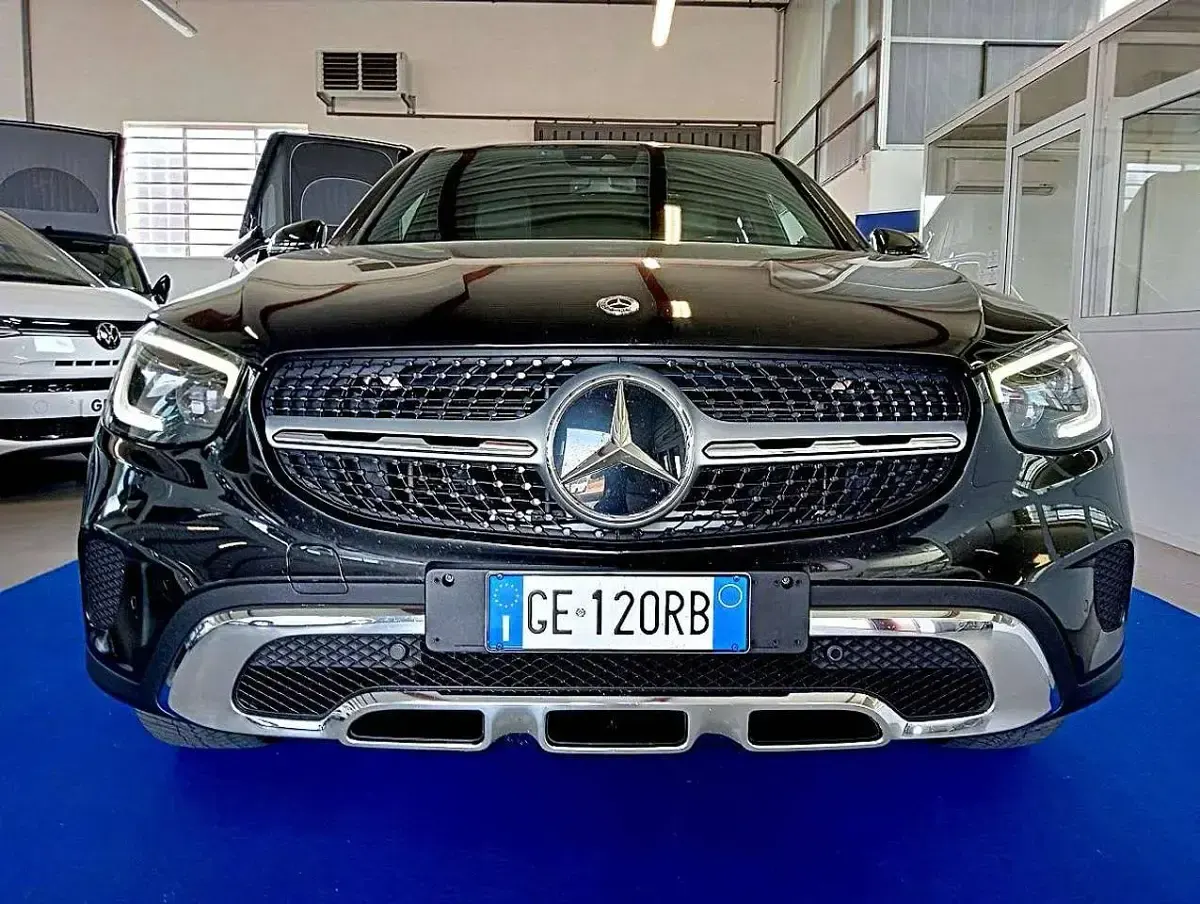 Usata Mercedes GLC300 Premium 245 CV (180 kW) 2021 Grigio SUV