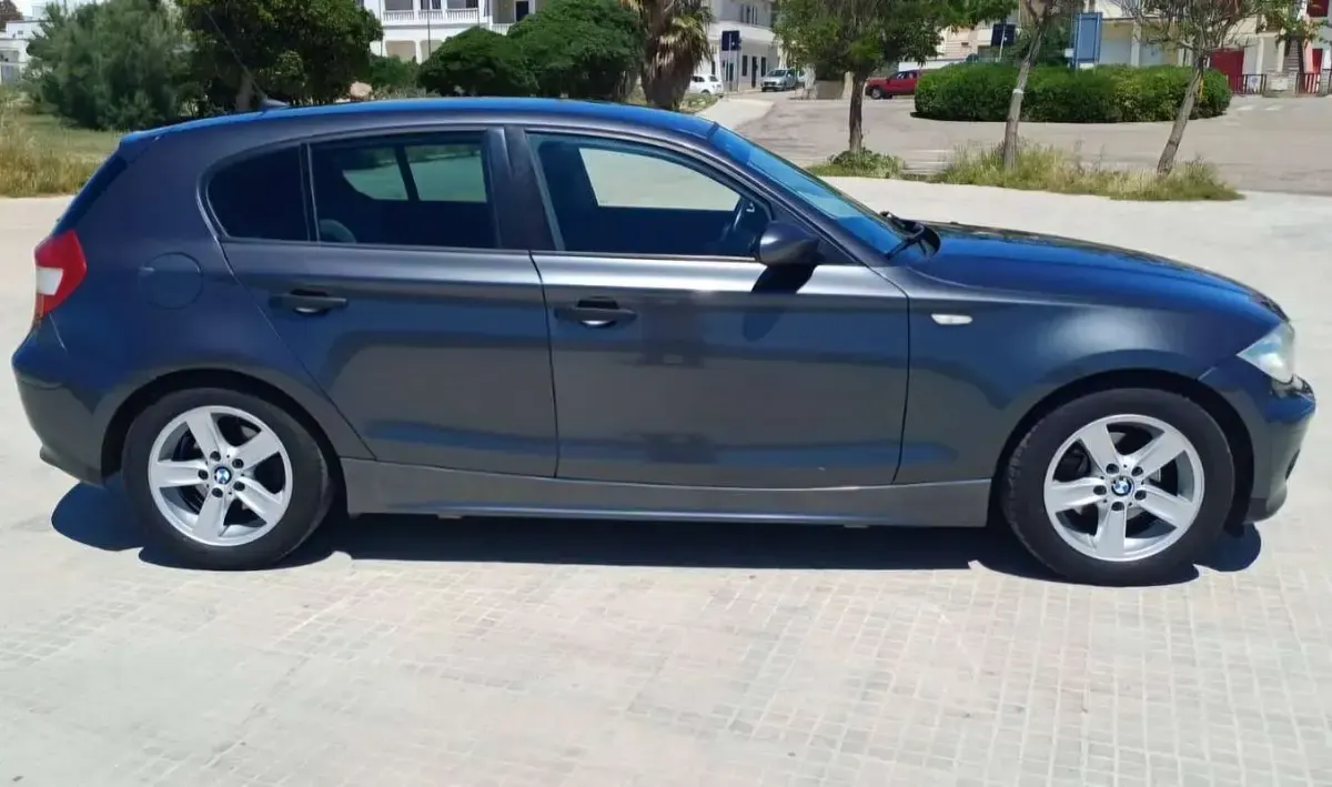Usata BMW 118 122 CV (89 kW) 2006 Utilitaria