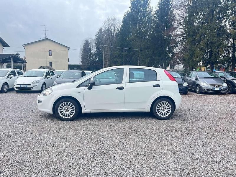 Usata Fiat Punto Street 95 CV (69 kW) 2018 Bianco Berlina