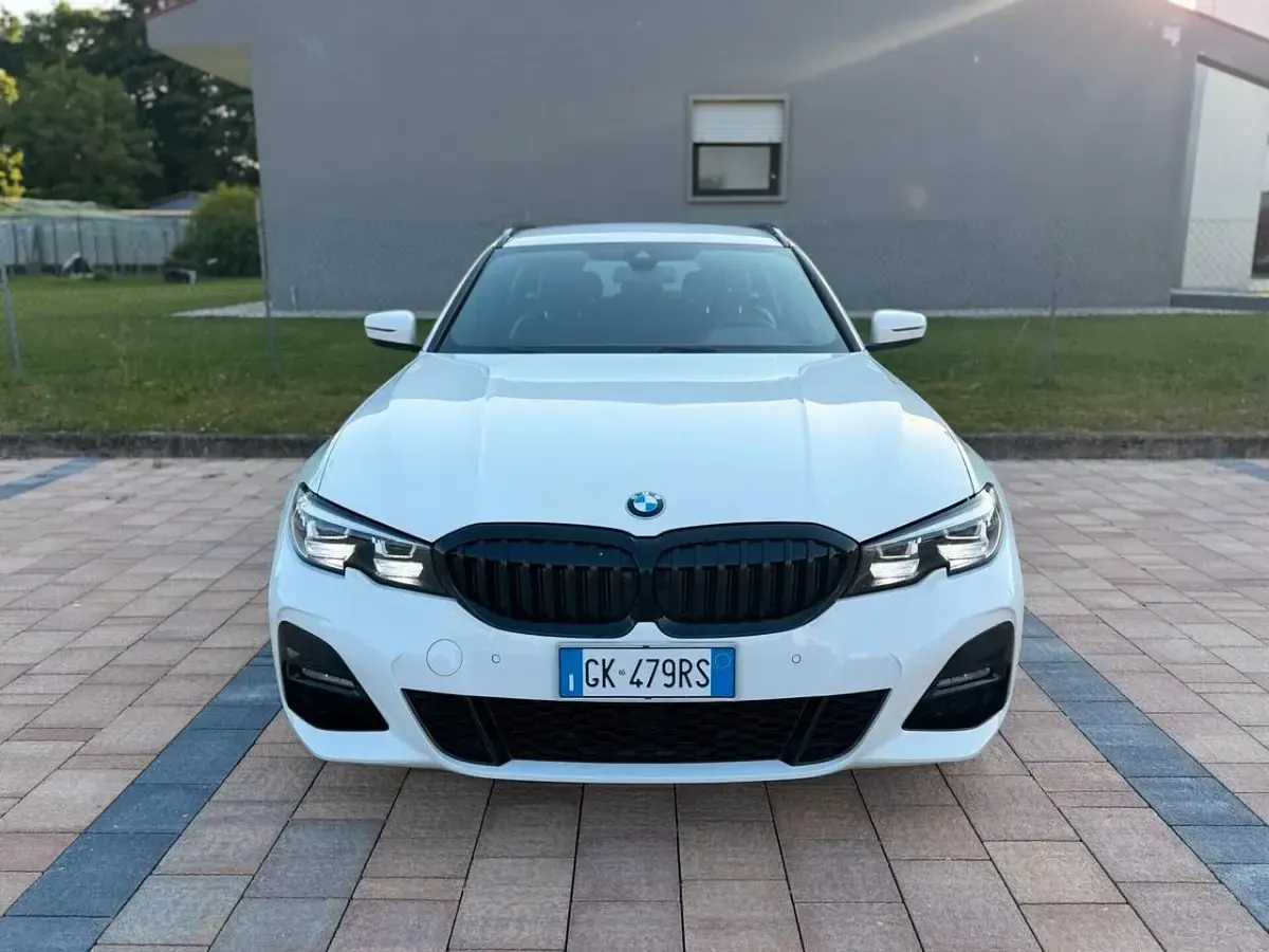 Usata BMW 320 M Sport 190 CV (139 kW) 2022 Bianco Station wagon