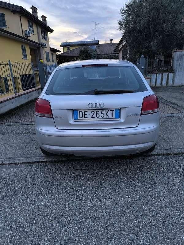 Usata Audi A3 Attraction 140 CV (102 kW) 2006 Argento Utilitaria