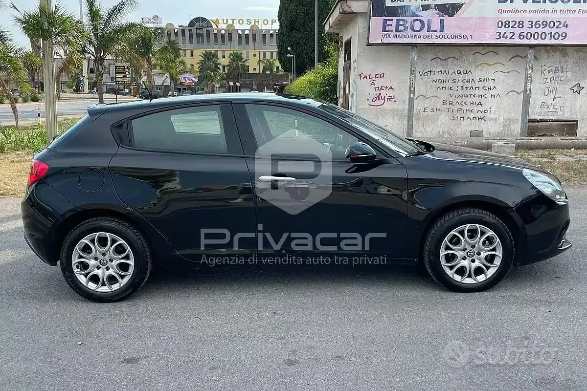 Usata Alfa Romeo Giulietta Business 120 CV (88 kW) 2019 Nero Utilitaria