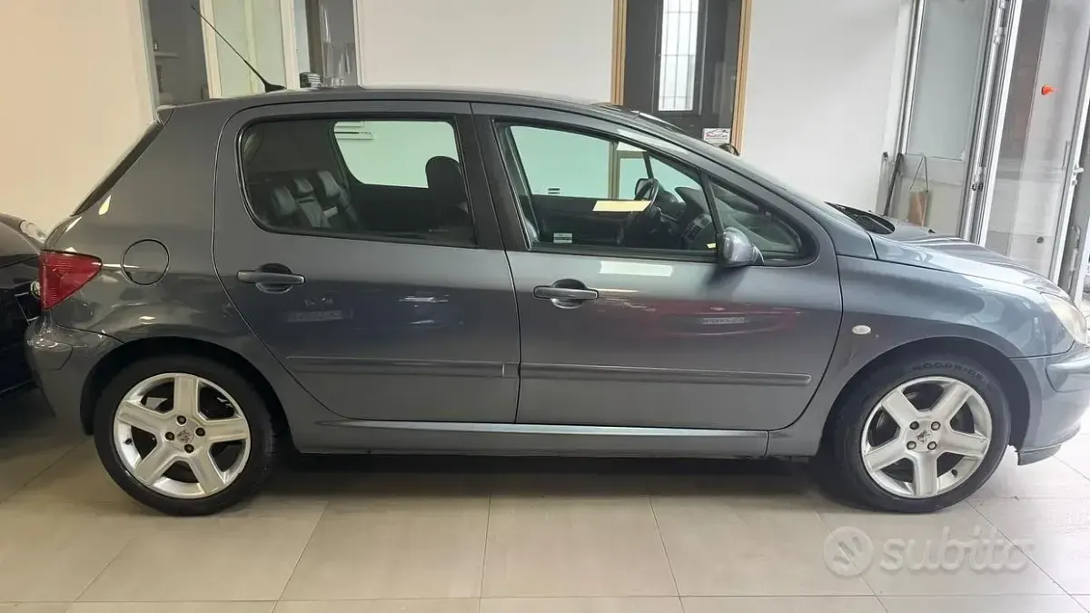 Usata Peugeot 307 136 CV (100 kW) 2004 Grigio Berlina