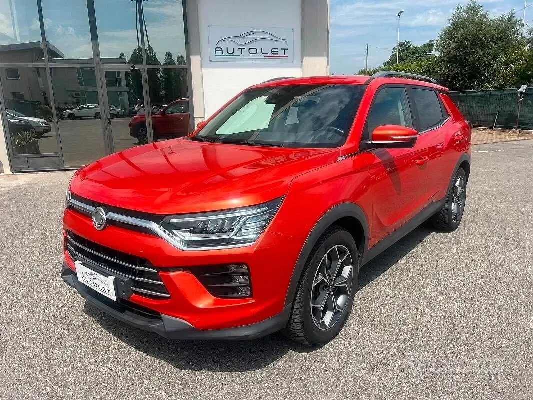Usata SsangYong Korando 136 CV (100 kW) 2020 Arancione SUV