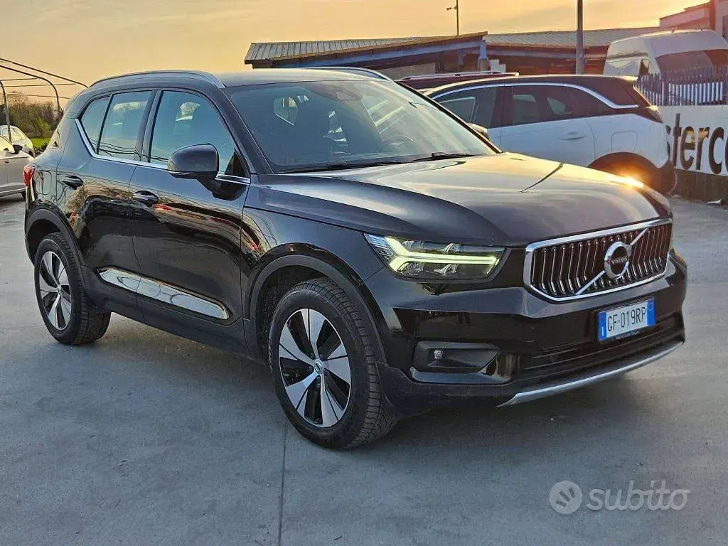 Usata Volvo XC40 Inscription 129 CV (94 kW) 2021 Nero SUV