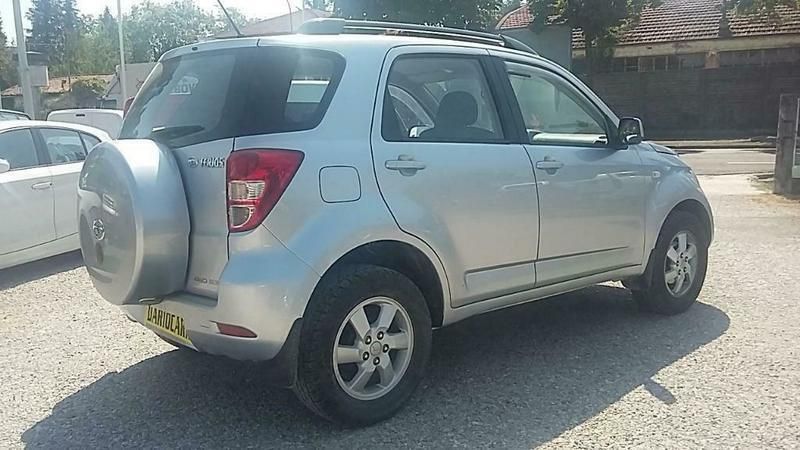 Daihatsu terios 3