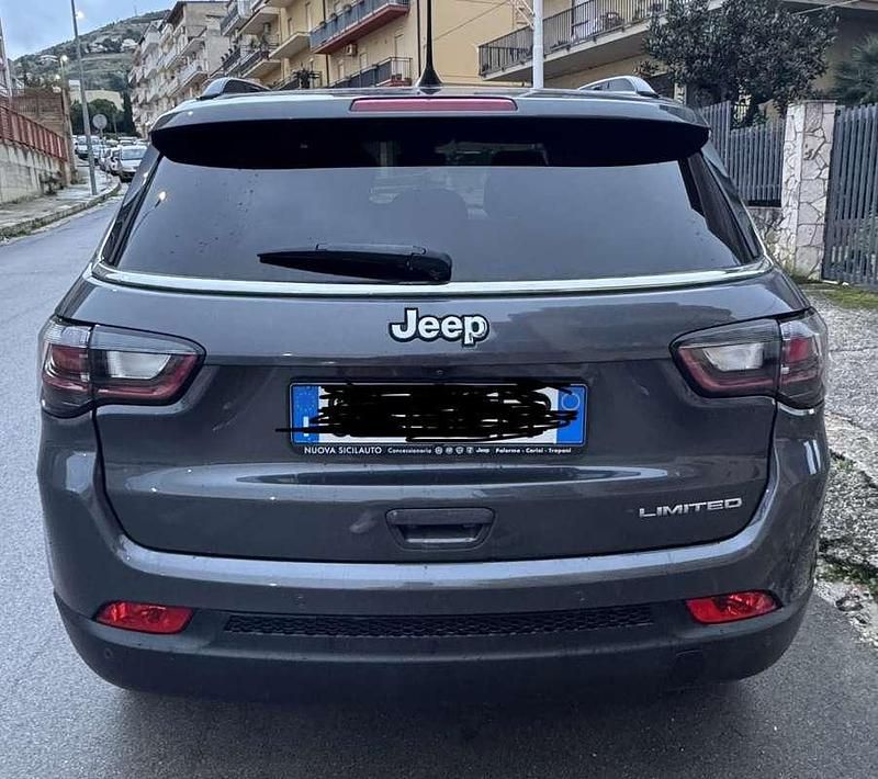 Usata Jeep Compass Limited 131 CV (96 kW) 2022 Grigio SUV