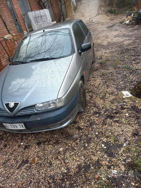 Usata Alfa Romeo 145 1997 Grigio Utilitaria