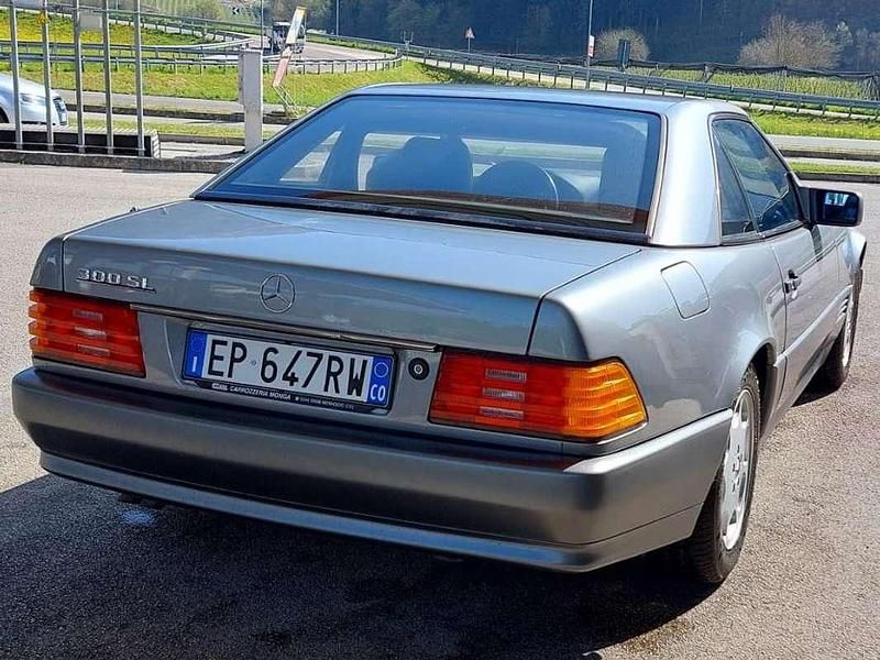 Usata Mercedes SL300 190 CV (139 kW) 1990 Argento Cabrio