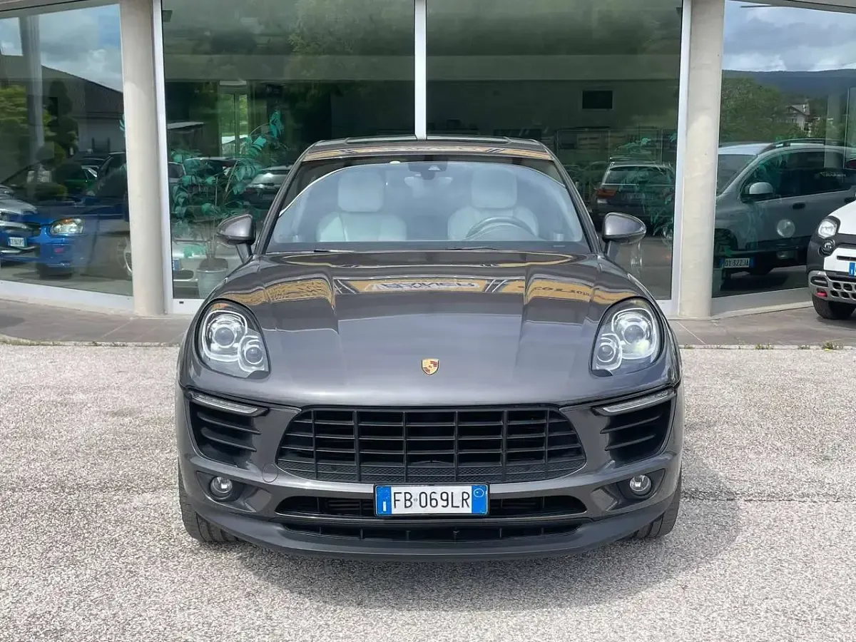 Usata Porsche Macan 250 CV (183 kW) 2015 Grigio SUV