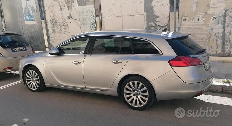Usata Opel Insignia Cosmo 160 CV (117 kW) 2011 Grigio Station wagon