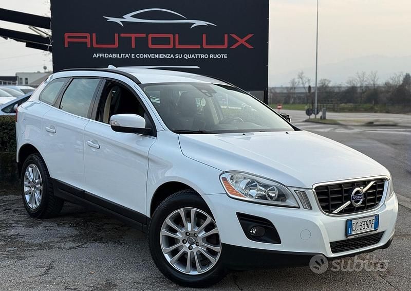 Usata Volvo XC60 Kinetic 279 CV (205 kW) 2010 Bianco SUV