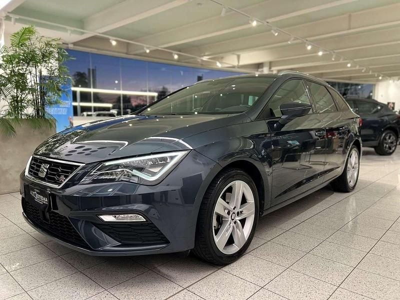 Grigio Usata 2019 Seat Leon Business Station wagon | 14.800 € (Cara) - Immagine 1/4