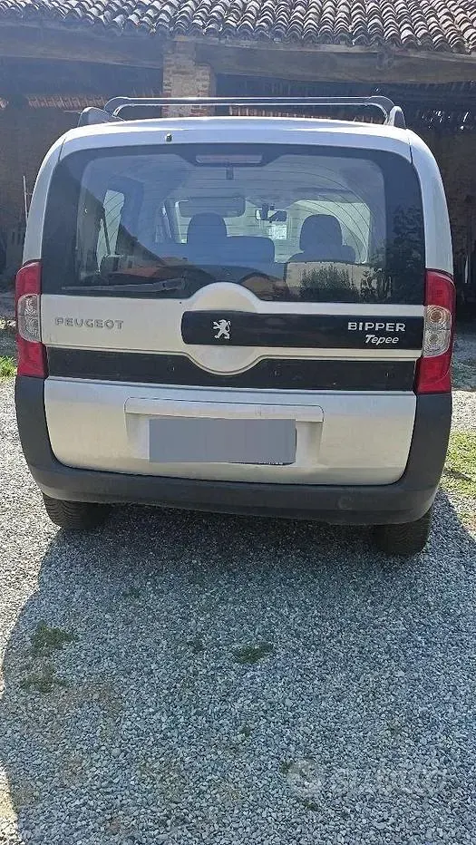 Usata Peugeot Bipper 68 CV (50 kW) 2010 Monovolume