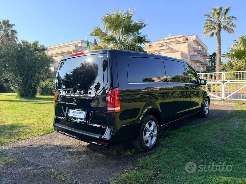 Usata Mercedes V250 Exclusive 190 CV (139 kW) 2020 Nero Monovolume