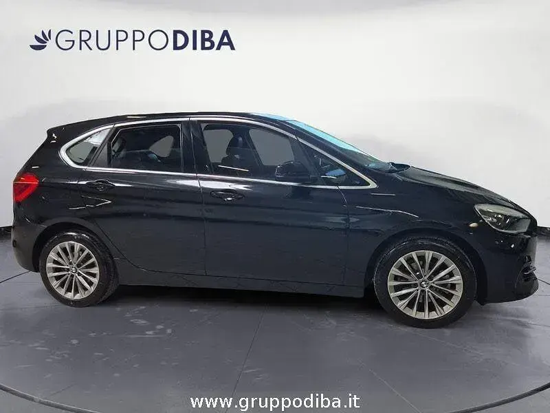 Usata BMW 216 Active Tourer Luxury Line 116 CV (85 kW) 2019 Nero Monovolume