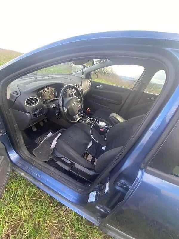 Usata Ford Focus 114 CV (83 kW) 2005 Berlina