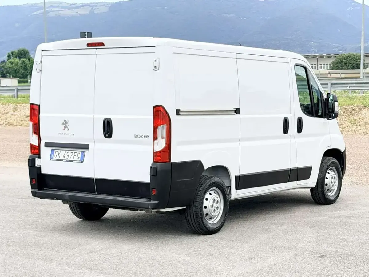 Usata Peugeot Boxer 120 CV (88 kW) 2022 Other Furgone