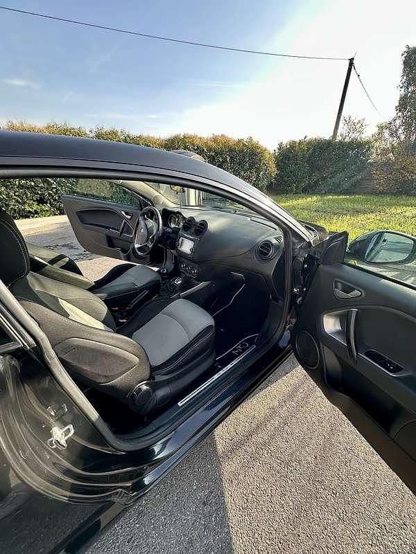 Second-hand Alfa Romeo MiTo Distinctive 84 CP (61 kW) 2015 Hatchback