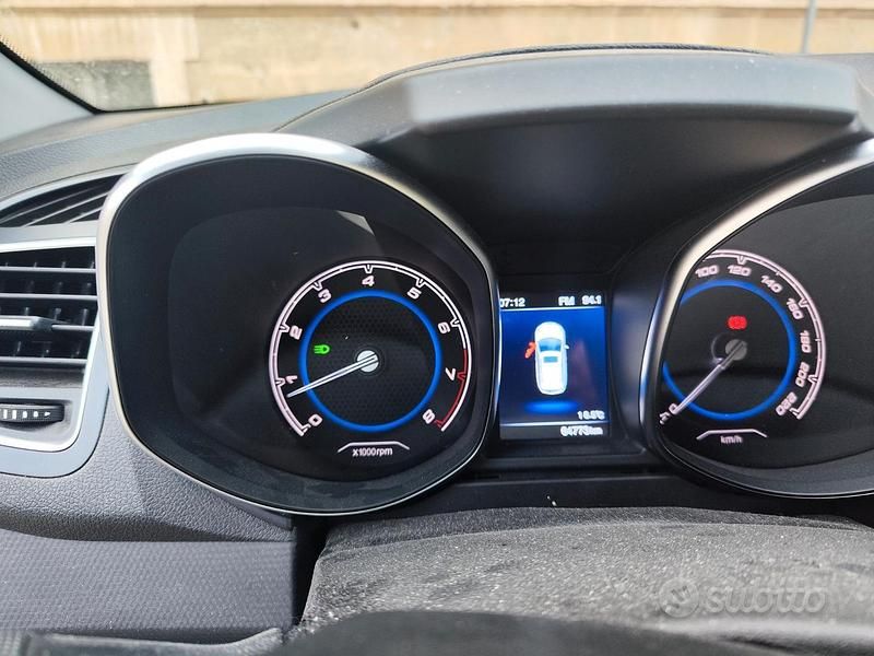 Usata DR DR6 150 CV (110 kW) 2019 Bianco SUV