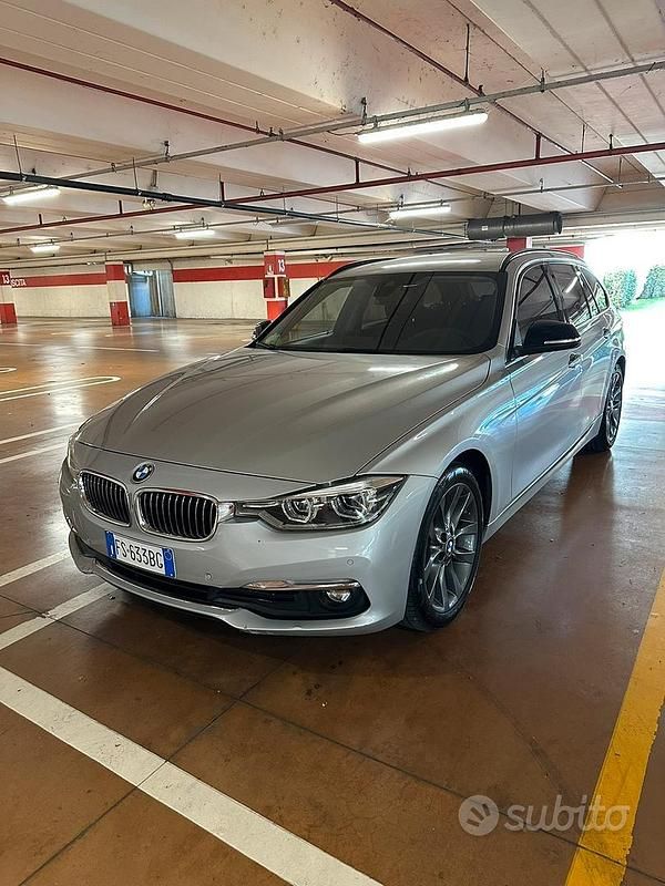 Usata BMW 320 Luxury Line 190 CV (139 kW) 2018 Grigio Station wagon