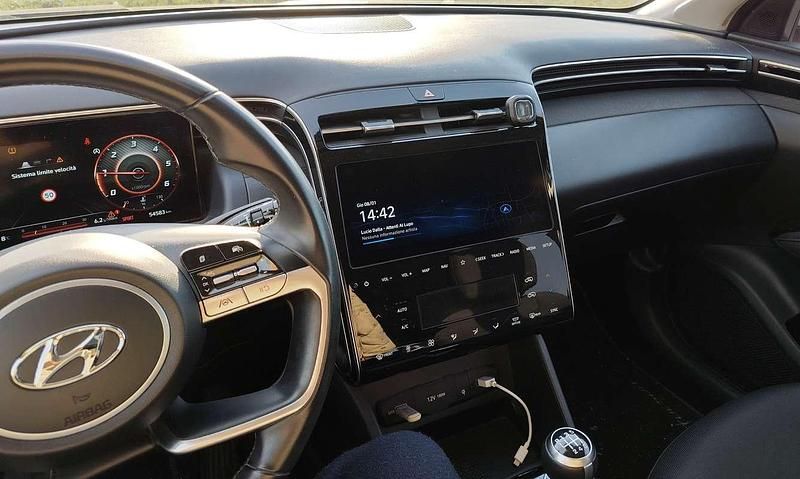 Usata Hyundai Tucson 116 CV (85 kW) 2022 Rosso SUV