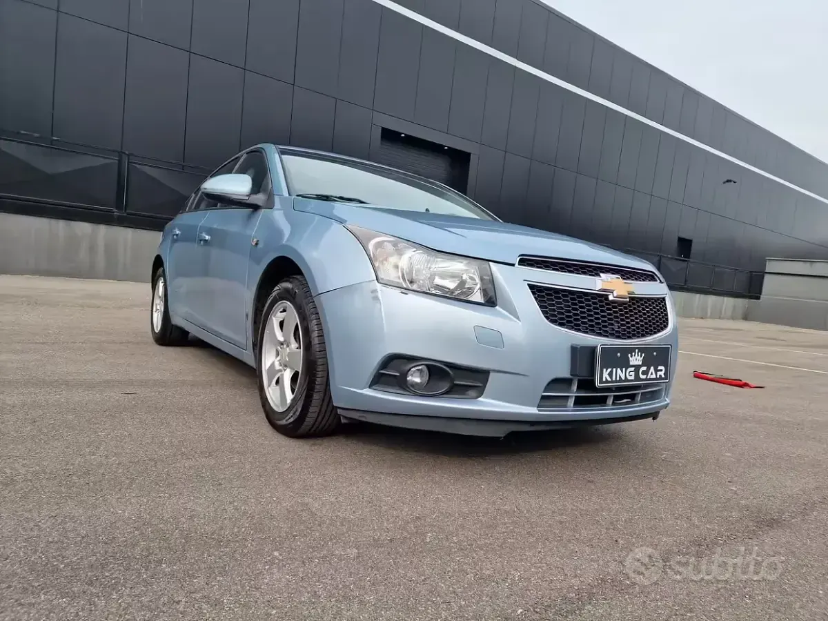 Usata Chevrolet Cruze LT 124 CV (91 kW) 2011 Blu Berlina