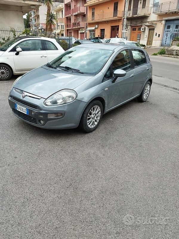 Usata Fiat Punto Evo 75 CV (55 kW) 2011 Grigio Utilitaria