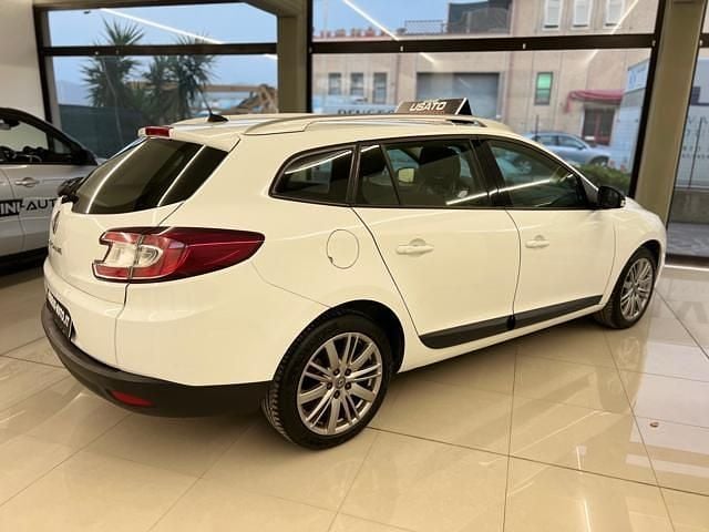Usata Renault Mégane III 131 CV (96 kW) 2011 Bianco Berlina