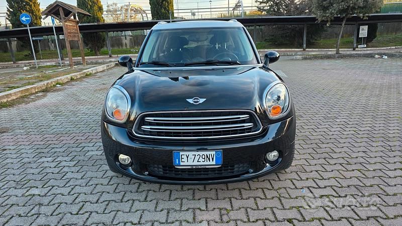 Usata Mini Cooper Countryman Business 111 CV (81 kW) 2015 Nero SUV
