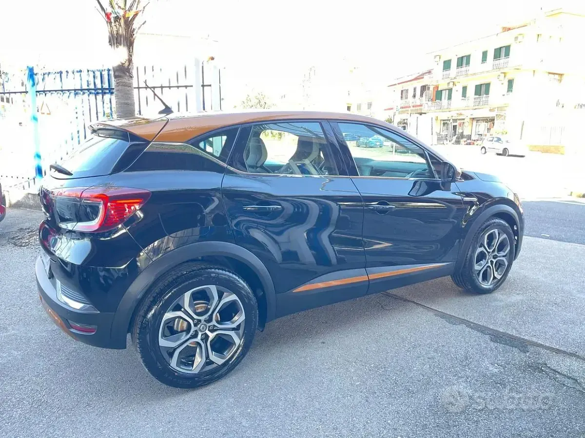 Usata Renault Captur Intens 116 CV (85 kW) 2020 Nero SUV