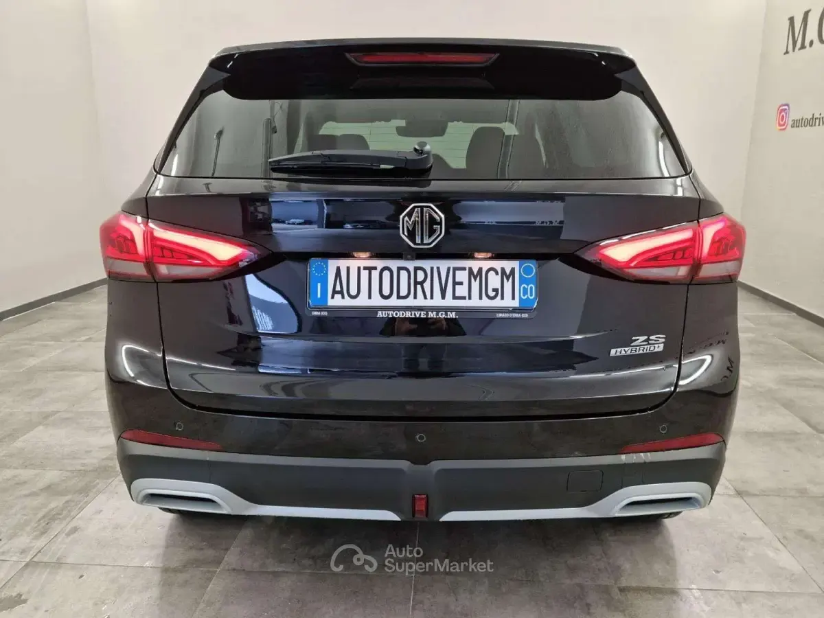 Nuova MG ZS Luxury 102 CV (75 kW) 2026 Nero SUV